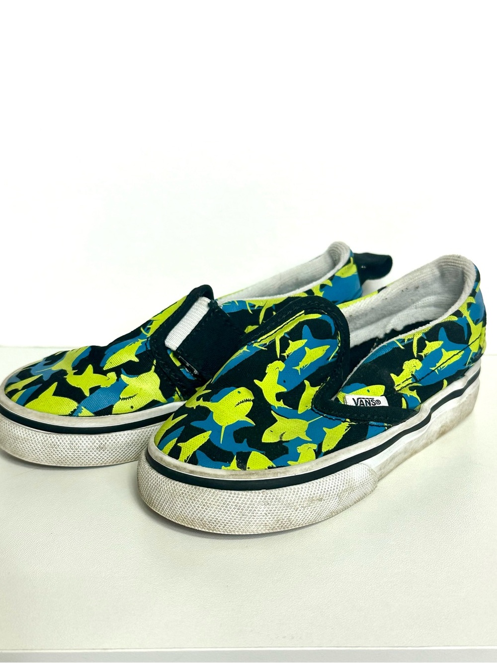 Vans Kids Slip-On Sneakers in Blue & Lime Shark Print